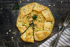 גאלט פסטו גבינות וצנוברים טבעוני עם קמח כוסמין