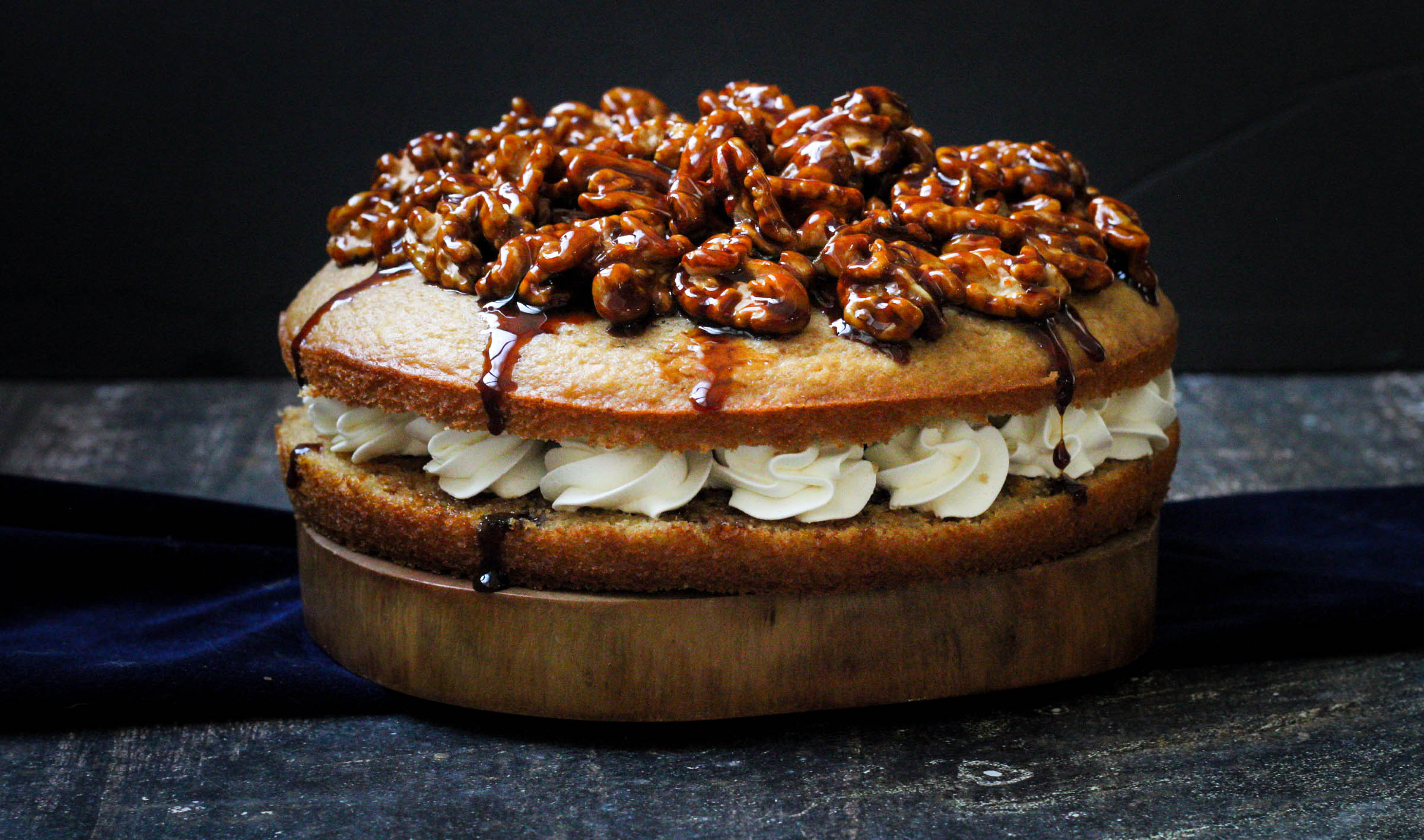 עוגת עקיצת הדבורה טבעונית - הכי טעימה בעולם! ללא שמרים