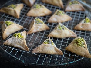 אוזני המן טבעוניות במילוי פיסטוק - עם בצק שקדים