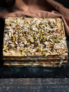 עוגת מצות נפוליאון טבעונית - קינוח טבעוני טעים לפסח