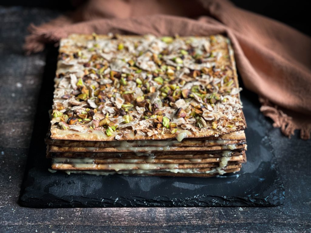 עוגת מצות נפוליאון טבעונית - קינוח טבעוני טעים לפסח