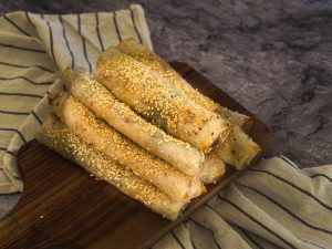 בורקס תרד וגבינות טבעוני - עם דפי אורז , ללא גלוטן - VegaNati